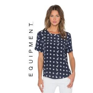 Equipment 100% Silk Short Sleeve Crewneck Riley  T-Shirt with Stars Size Small